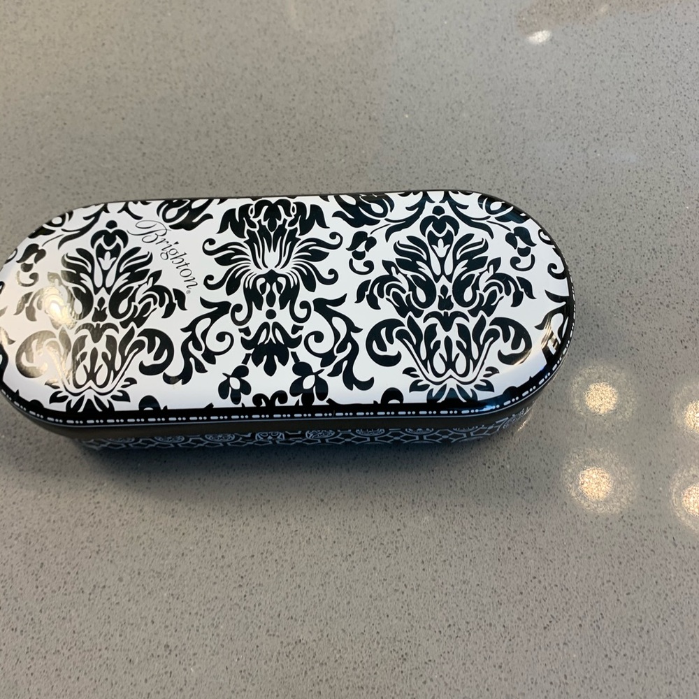 Brighton sunglasses mint condition one size